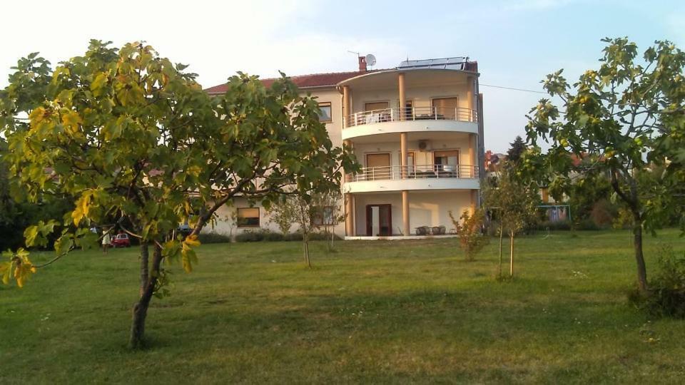 Apartmani Subasic Rubesi エクステリア 写真